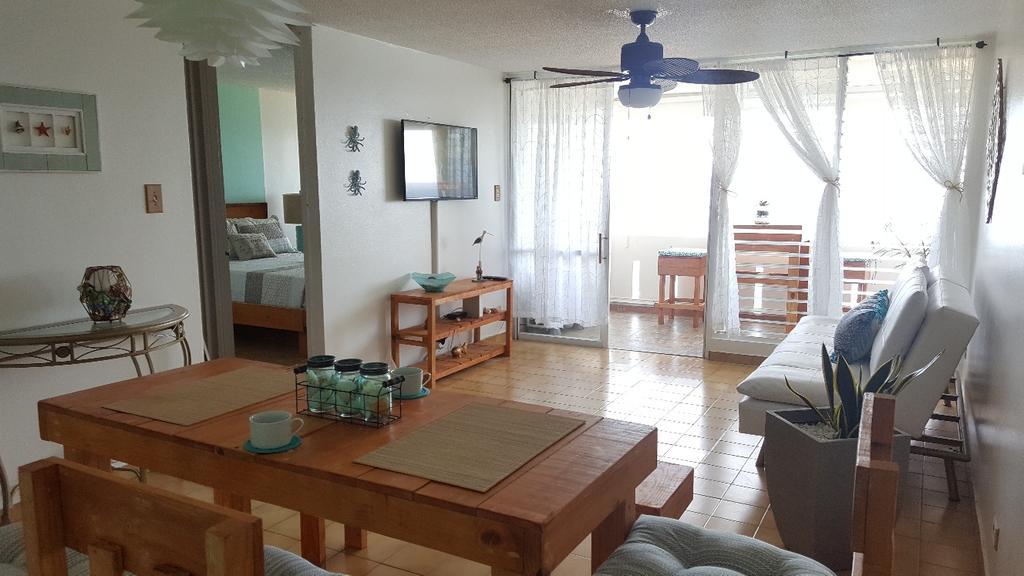 Beach Front Apartment In ลูควิโญ ภายนอก รูปภาพ