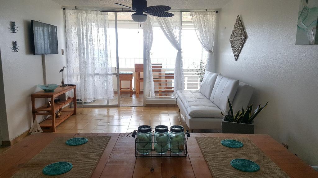 Beach Front Apartment In ลูควิโญ ภายนอก รูปภาพ